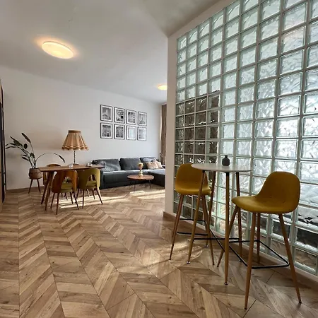 Timeless Near Center *