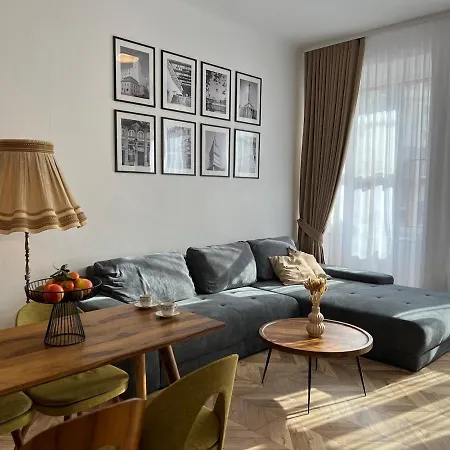 The Legionnaire Boutique Art&history Old Town 아파트 브라티슬라바